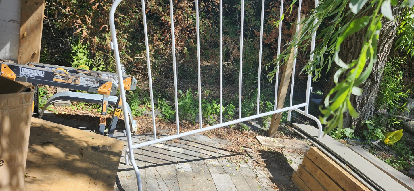 White Metal Crowd Control Barrier  140Hx190cmL - photo 2