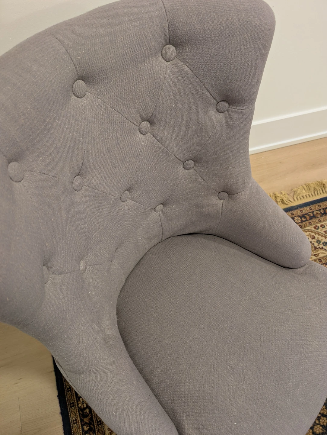 Grey Tufted Accent Chair - photo 3