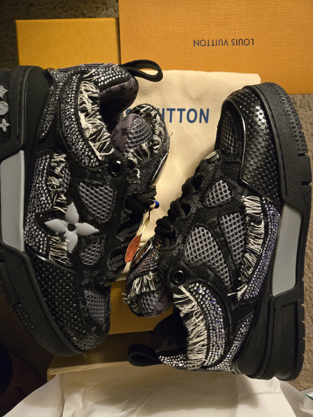 Louis Vuitton x Swarovski Sneakers size 6, 23.5cm - photo 5