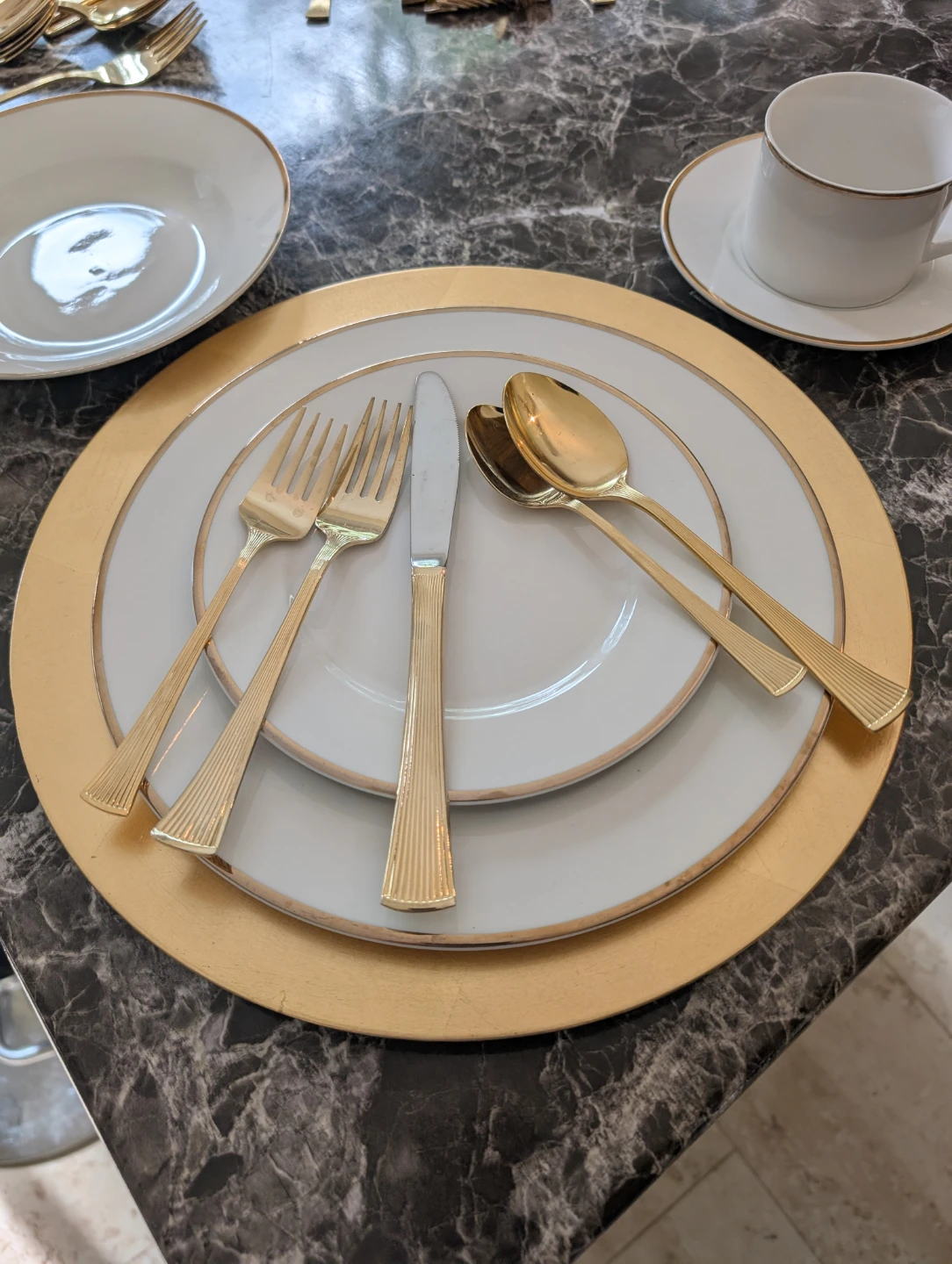 China and flatware - photo 2