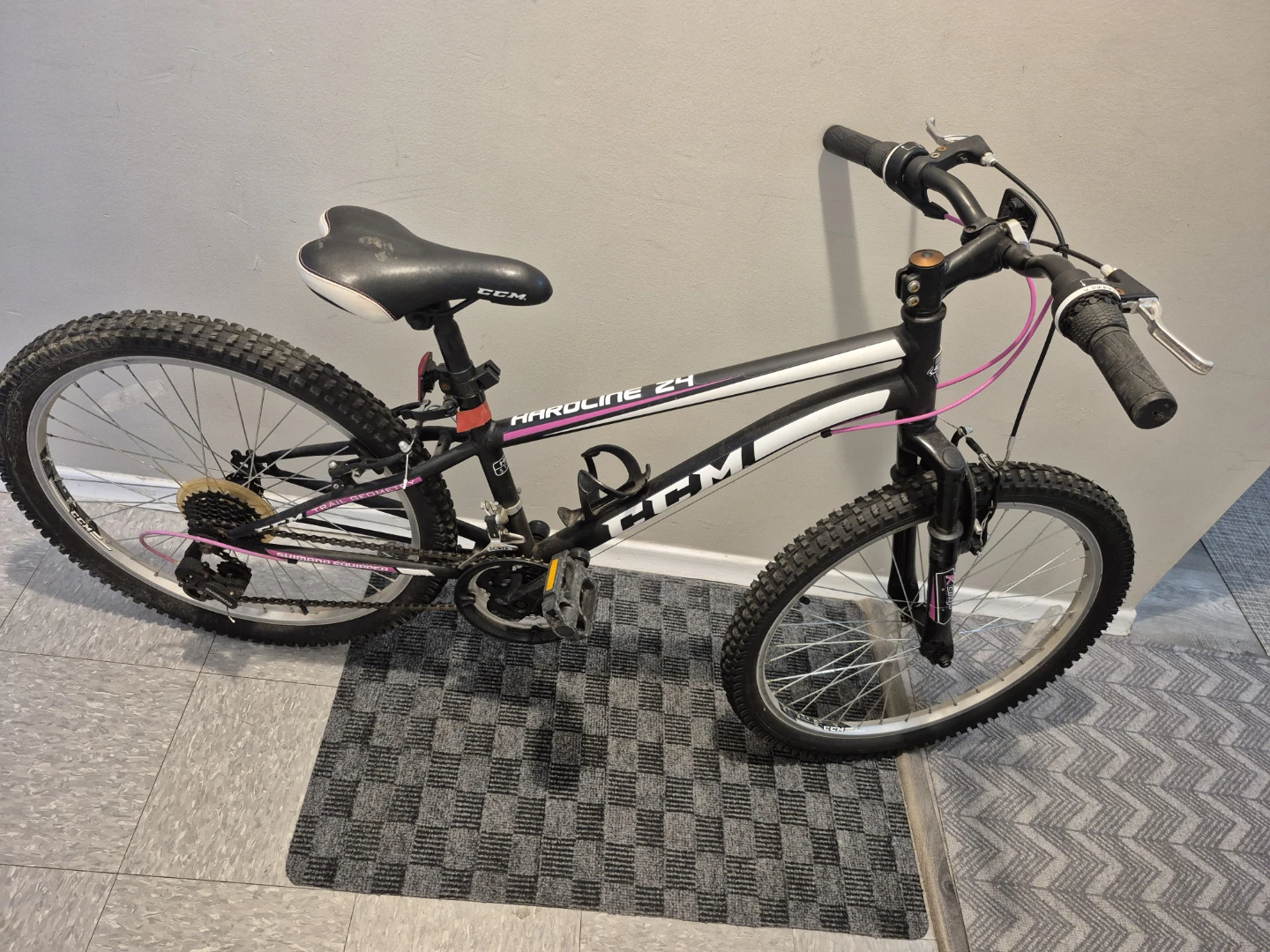 CCM Hardline 24" Mountain Bike