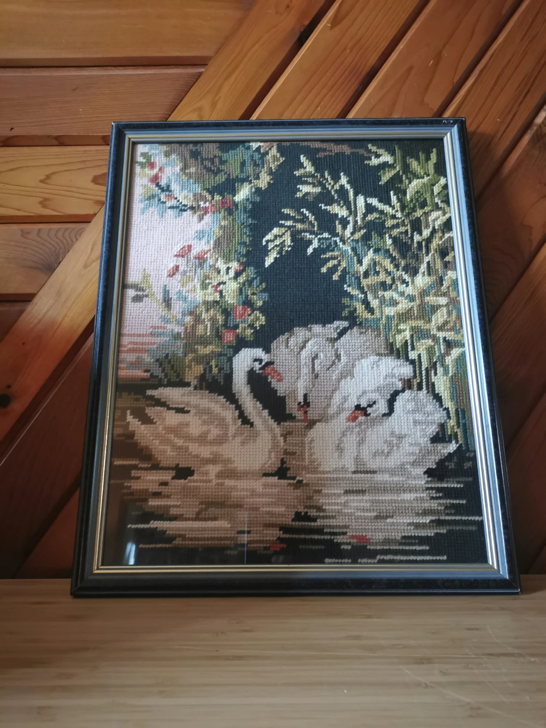 Vintage Framed Petit Point Swans Needlepoint - photo 3