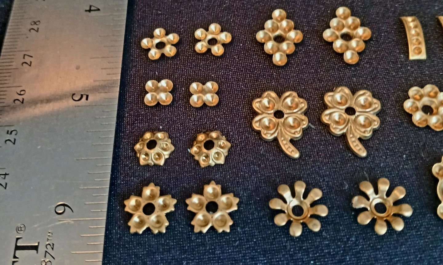 20 pc of brass Charms/Beads/Filligrees - photo 3
