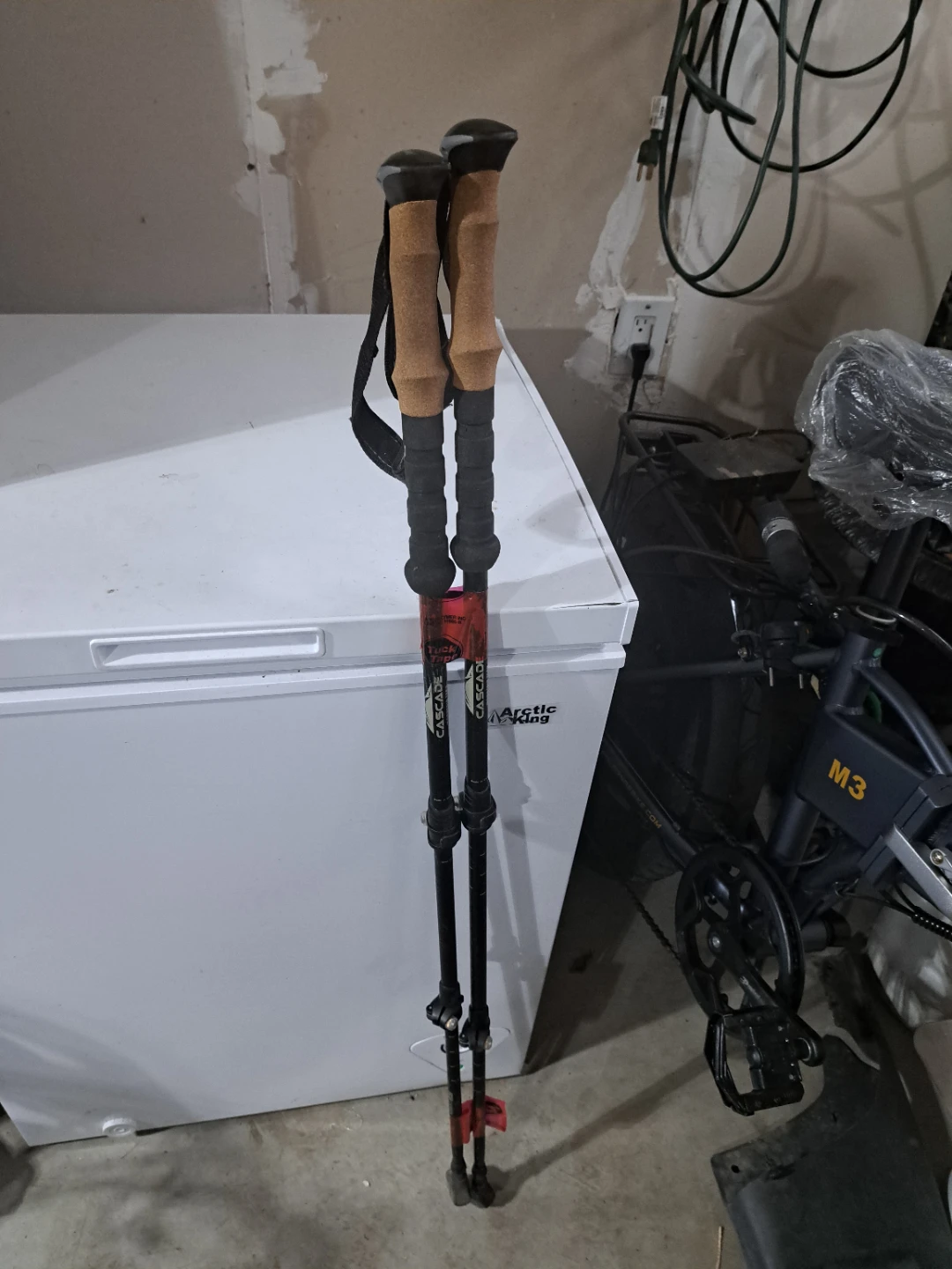 Cascade Trekking Poles