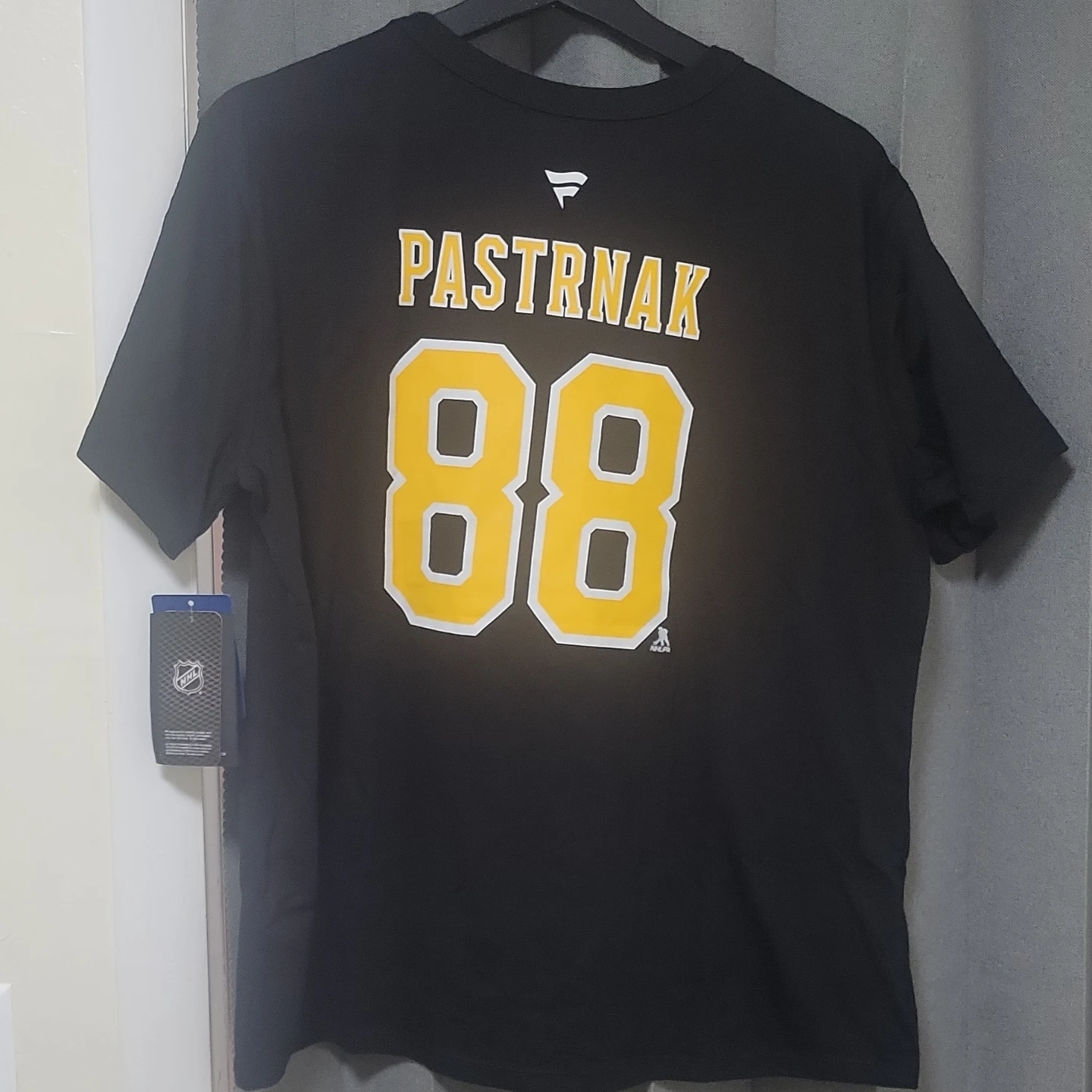 Boston Bruins David Pastrnak #88 Fanatics T-Shirt - photo 4