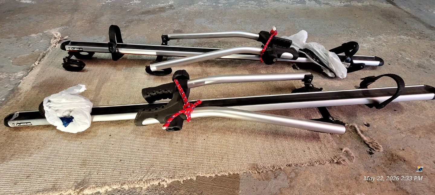 Lexus Bike Rack (2), Roof Mount - photo 3