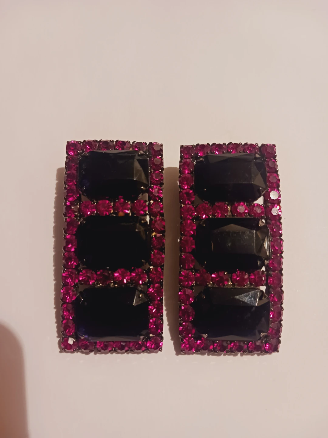 Stunning Statement Rhinestone Clip-on Earrings - photo 3