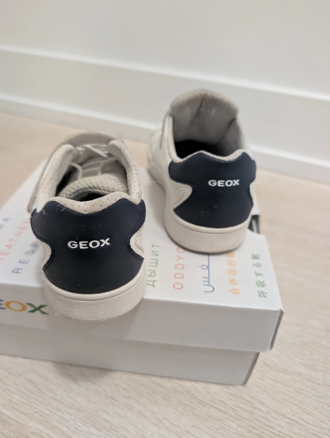 Geox J Eclyper A Sneakers – Toddler Size 11 (White/Navy) - photo 3