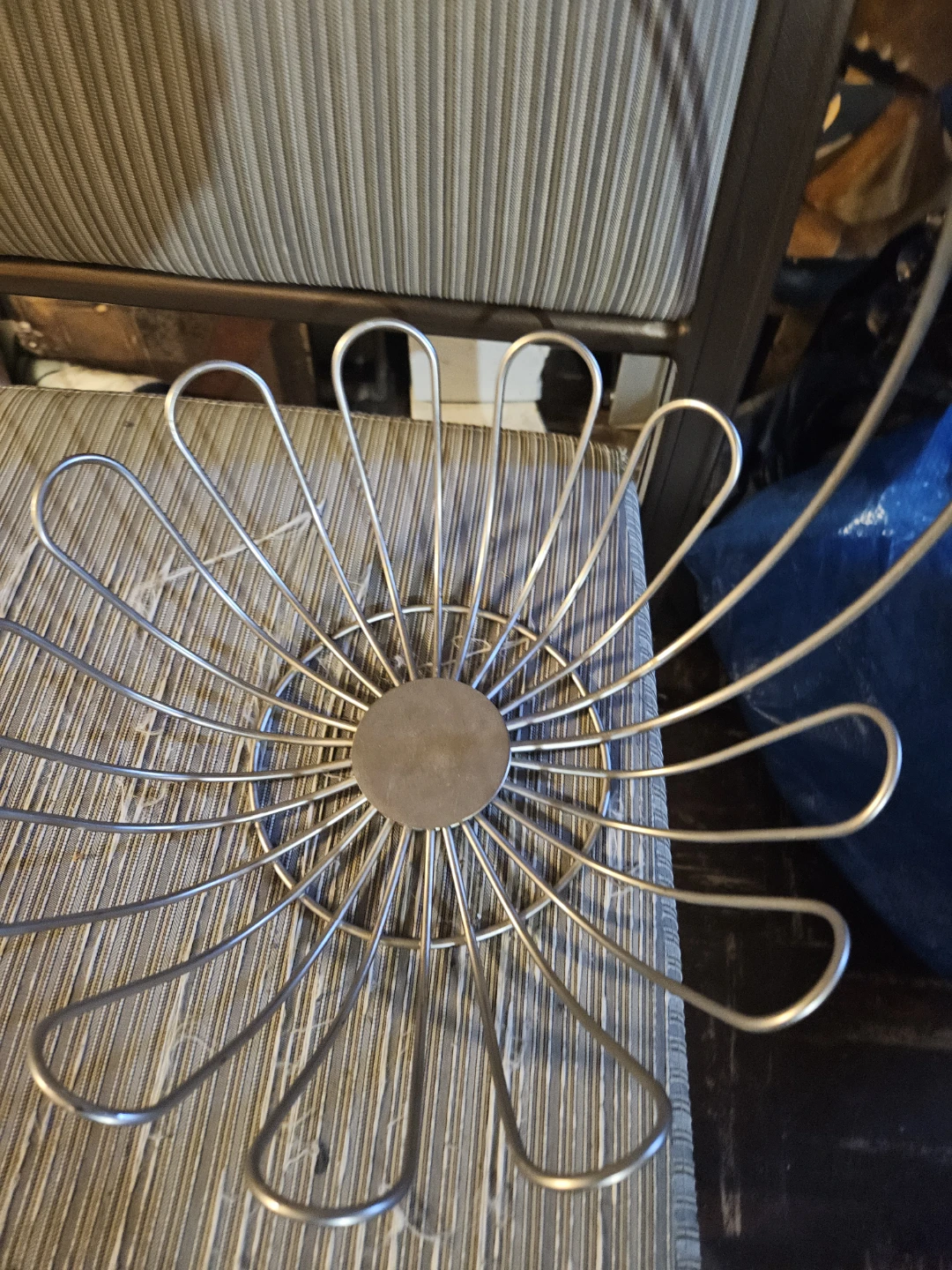 Silver Metal Wire Fruit Basket - photo 3