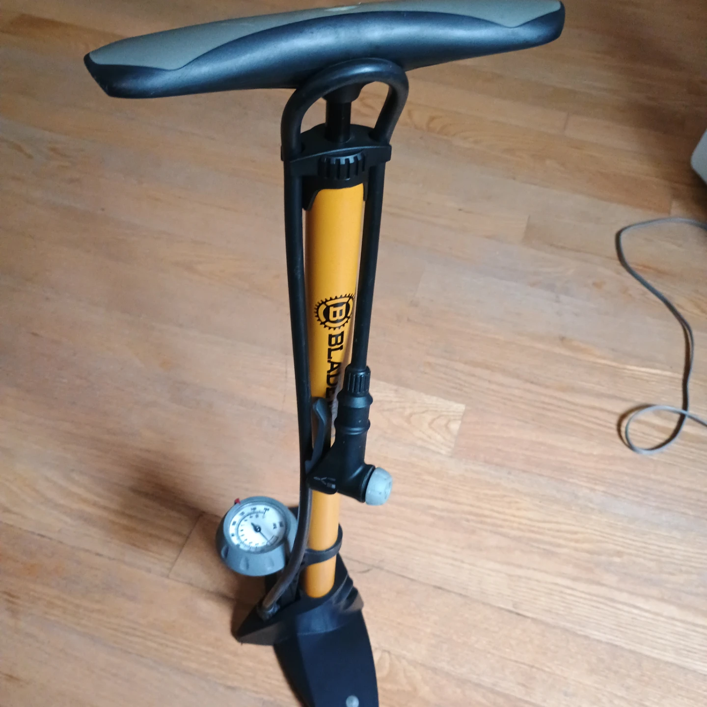 Bladewell Bicycle Floor Pump with Gauge