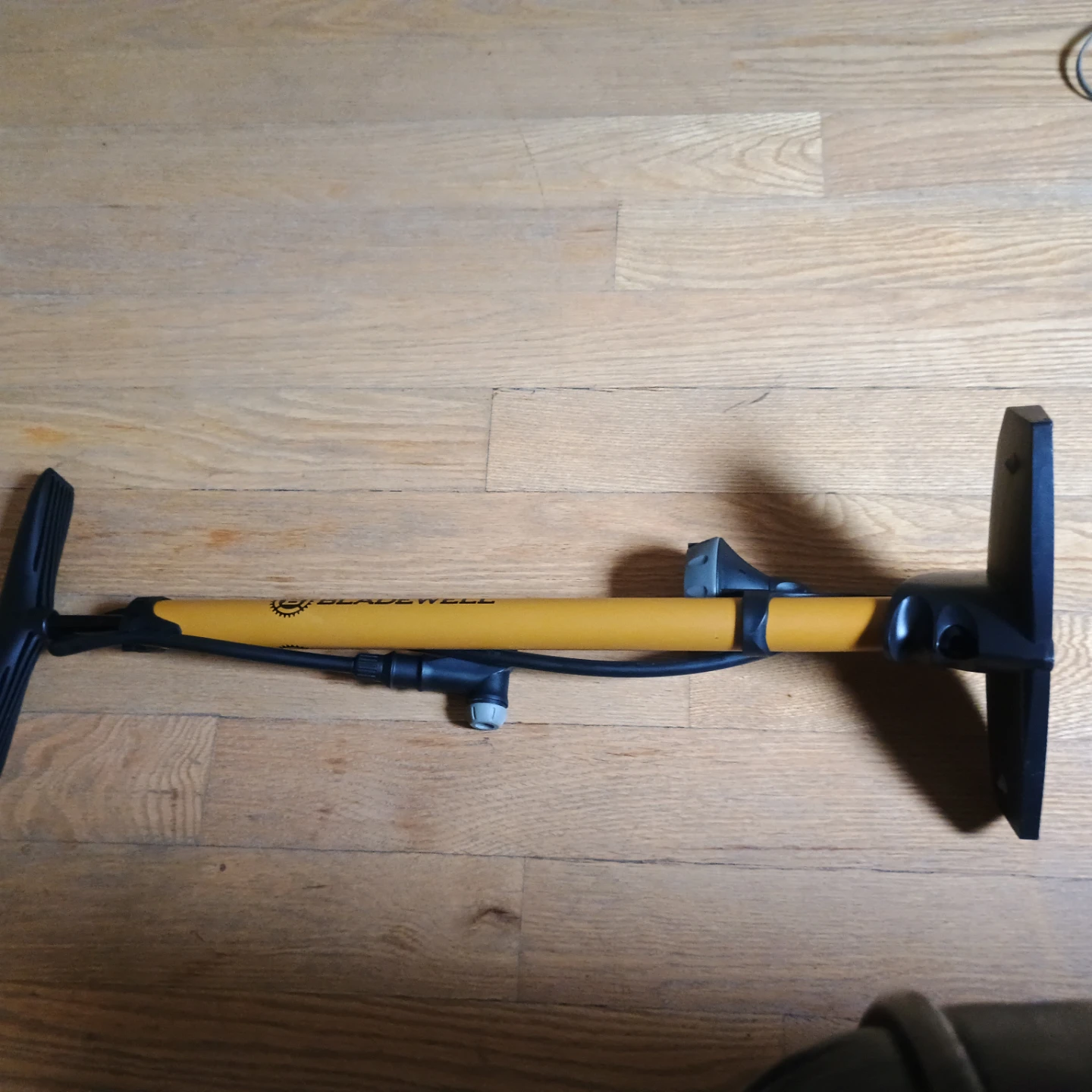 Bladewell Bicycle Floor Pump with Gauge - photo 4