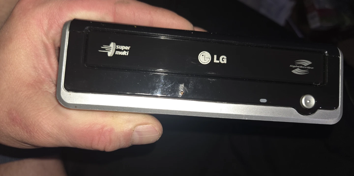 LG Super Multi DVD Rewriter External with lightscribe