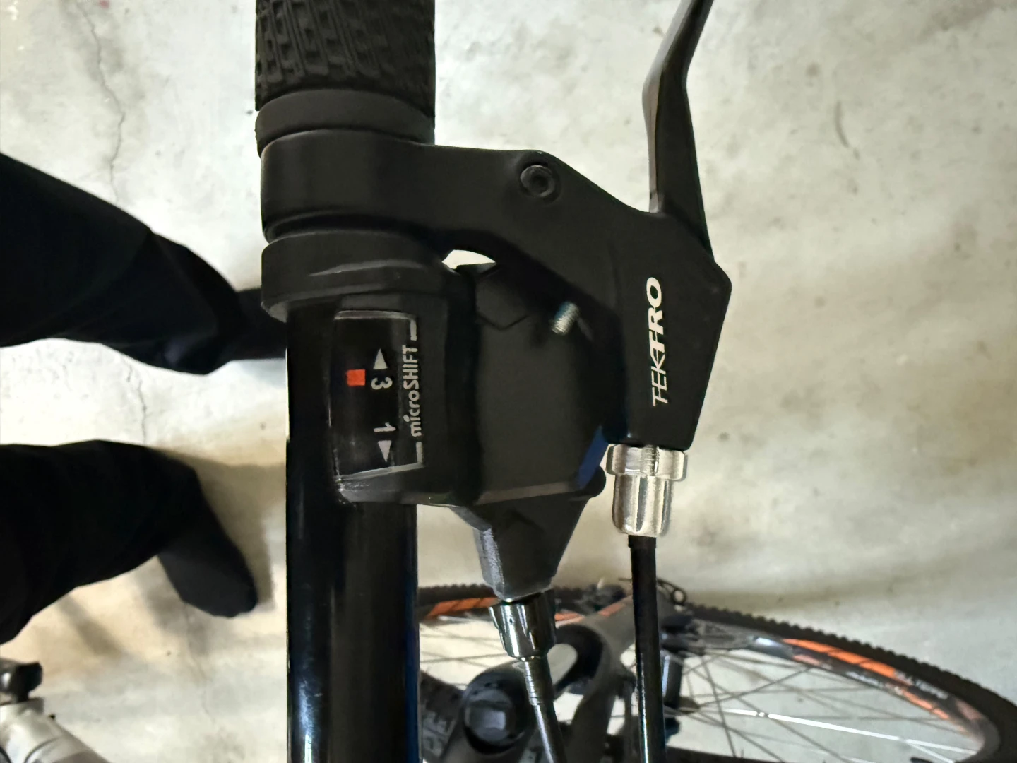 GT Aggressor Pro Mountain Bike - photo 3