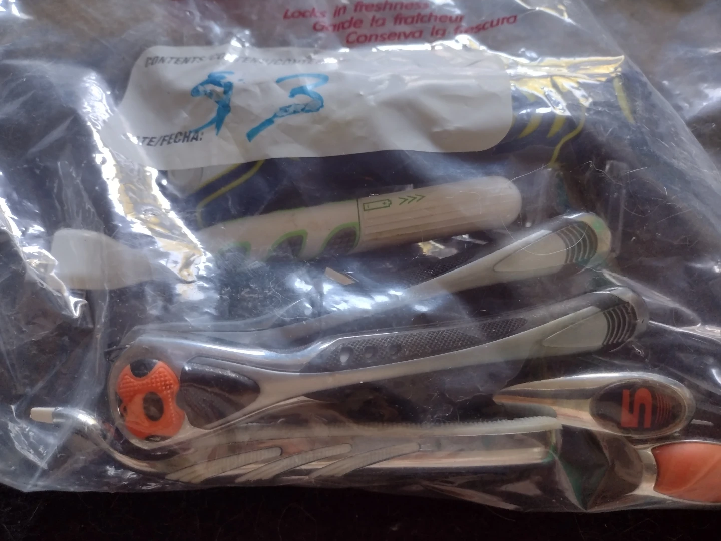 Gillette & Schick Razors - Set of 4