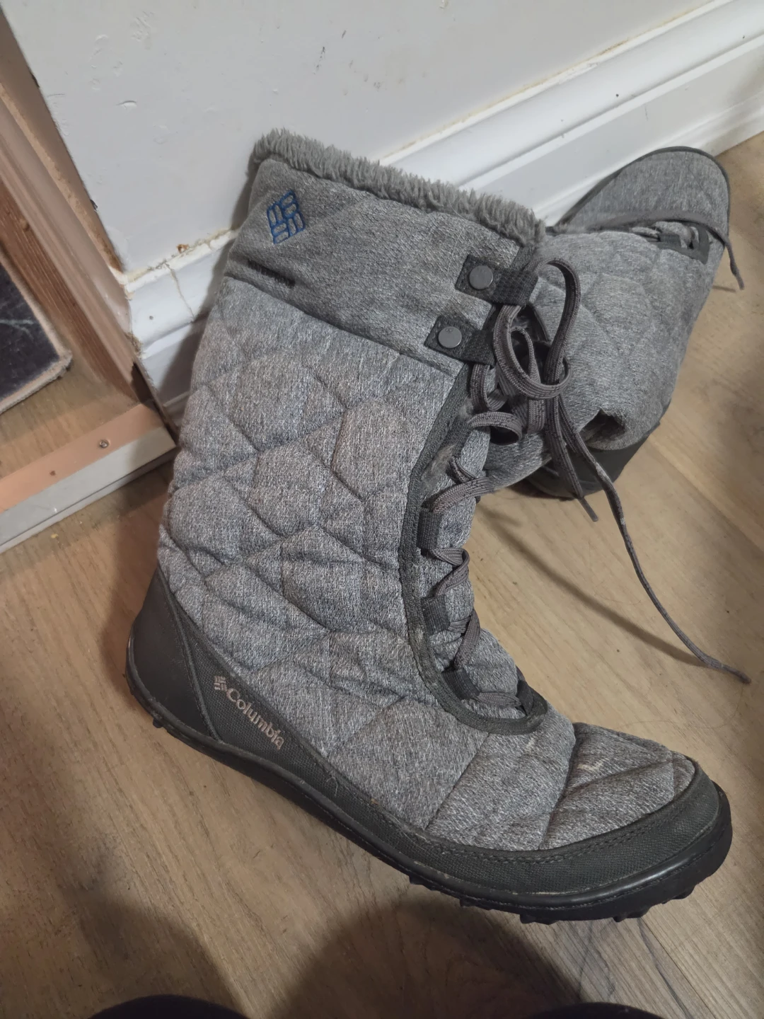 Columbia Women's Grey Winter Boots