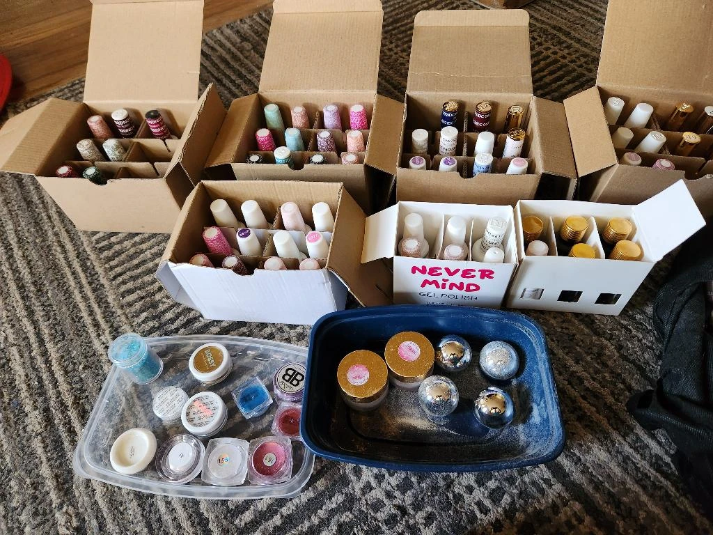 Nail supply