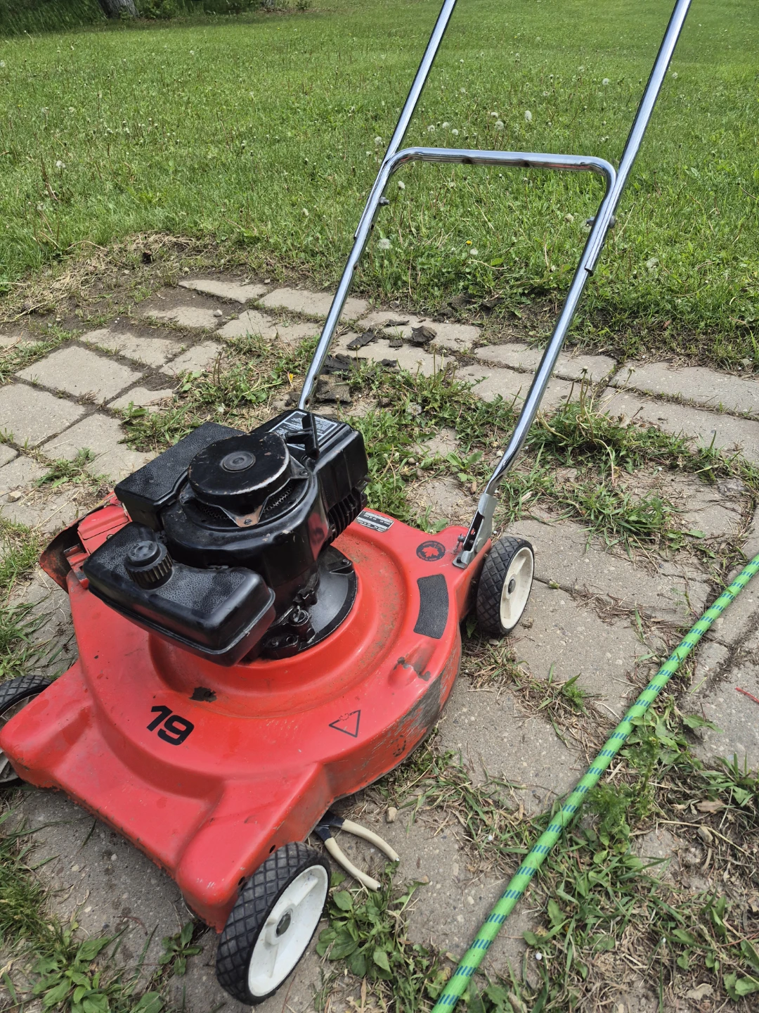 Canadian tire lawnmower - photo 4