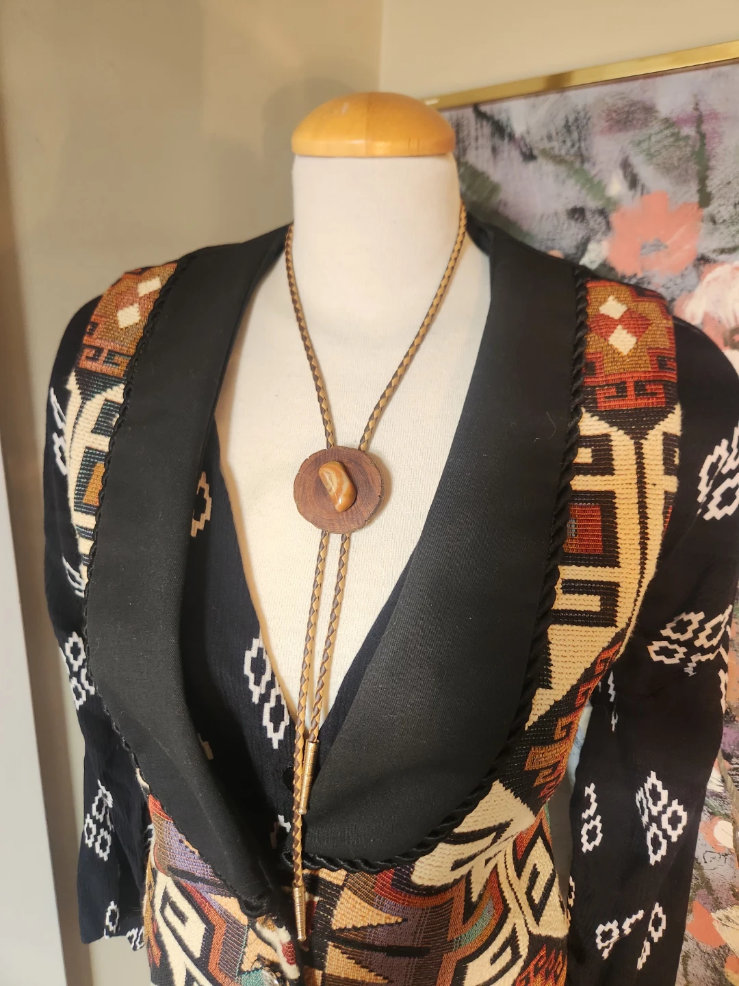 Southwestern Style adjustable vest! - photo 3