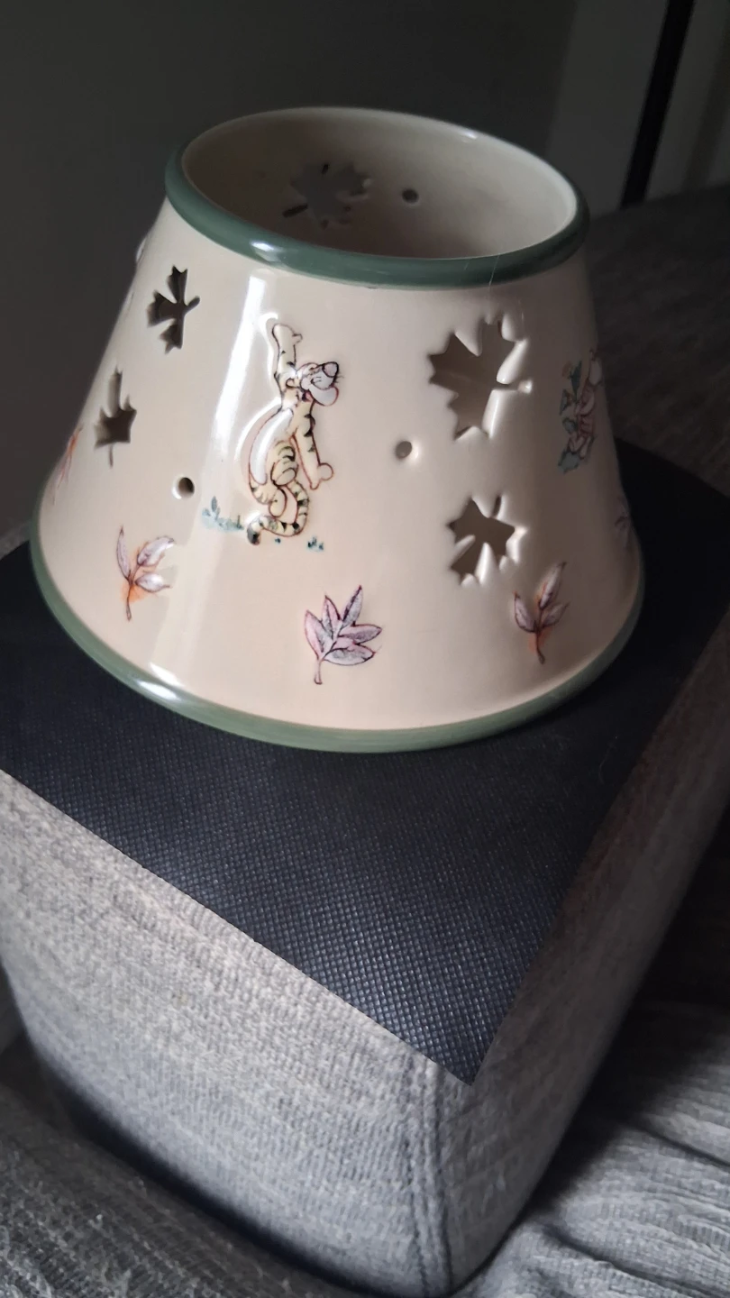 Disney Winnie the Pooh Ceramic Candle Shade - photo 3