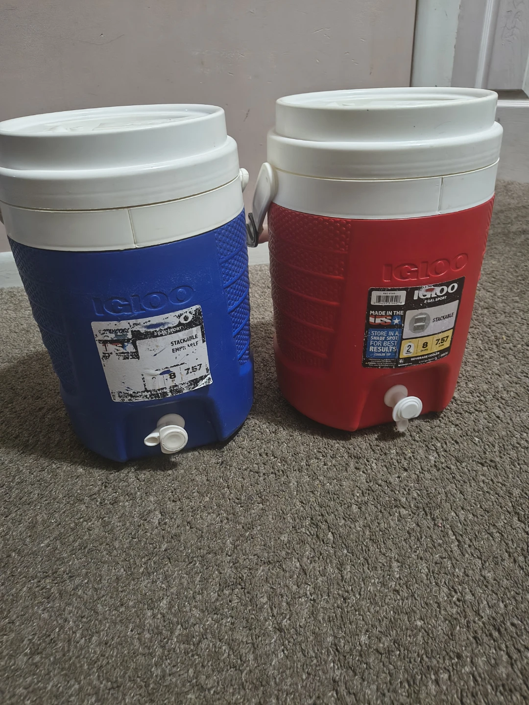 2 Igloo Stackable Beverage Coolers - 2 Gallon Each