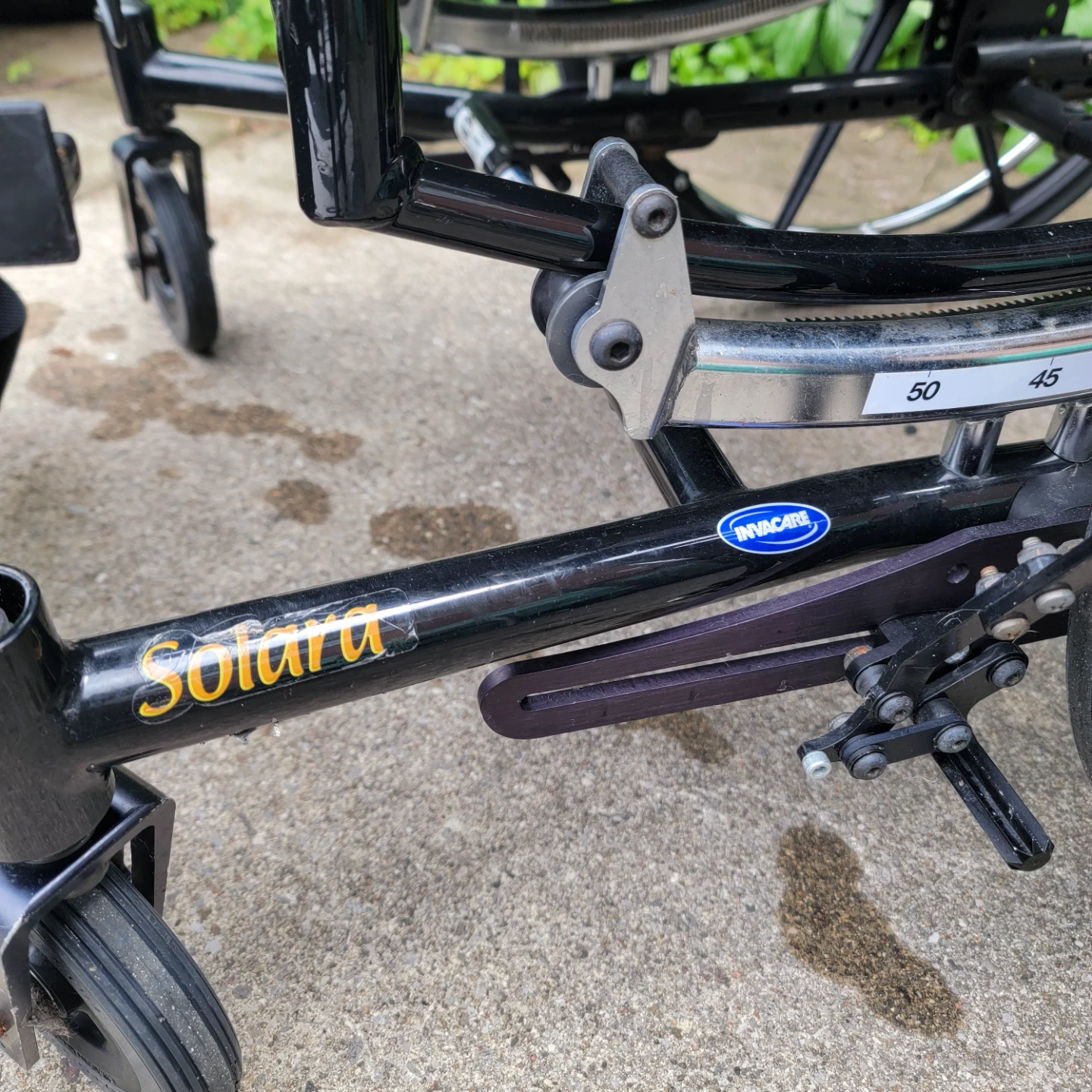 Invacare Solara 2G , manual tilt-in-space wheelchair   300 lbs - photo 2