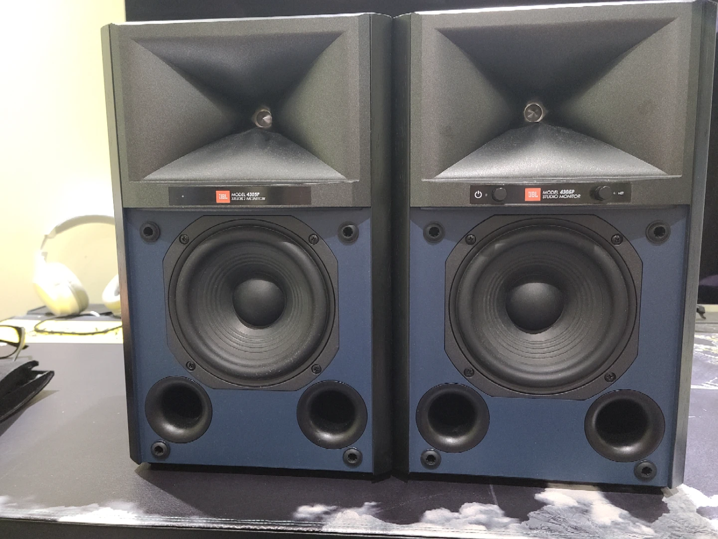 JBL 4305P Studio Monitors (Pair) - photo 2
