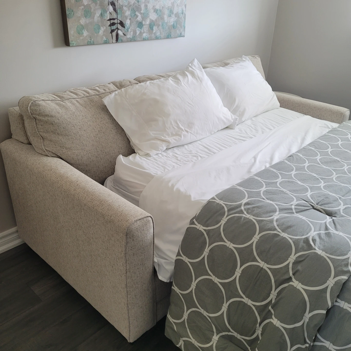 High-End Queen Sofa Bed by Superstyle – Pristine Condition - photo 5