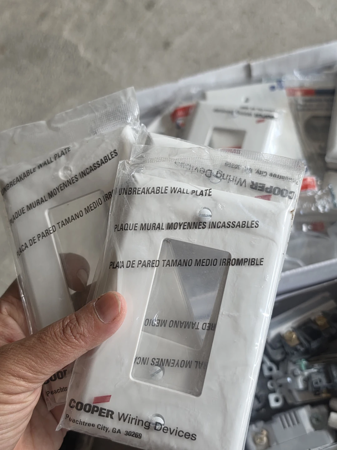 Leviton and Cooper Unbreakable Nylon wall plates - photo 3