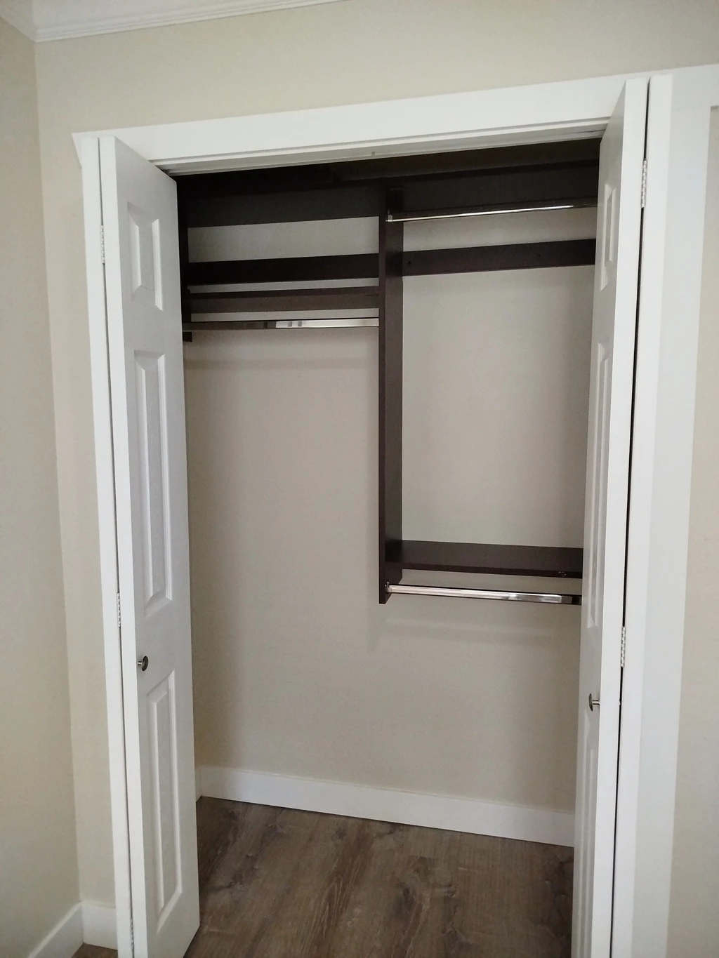 Ground Floor – 3 Bedroom & 2 Bathroom Suite ($2,500 per month) - photo 2