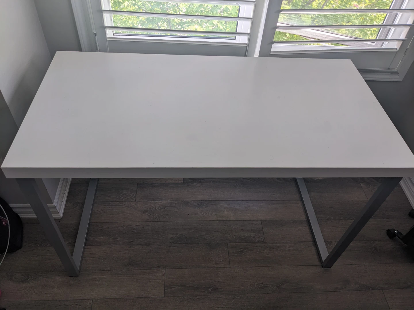 Sturdy White Desk with Grey Legs - photo 2