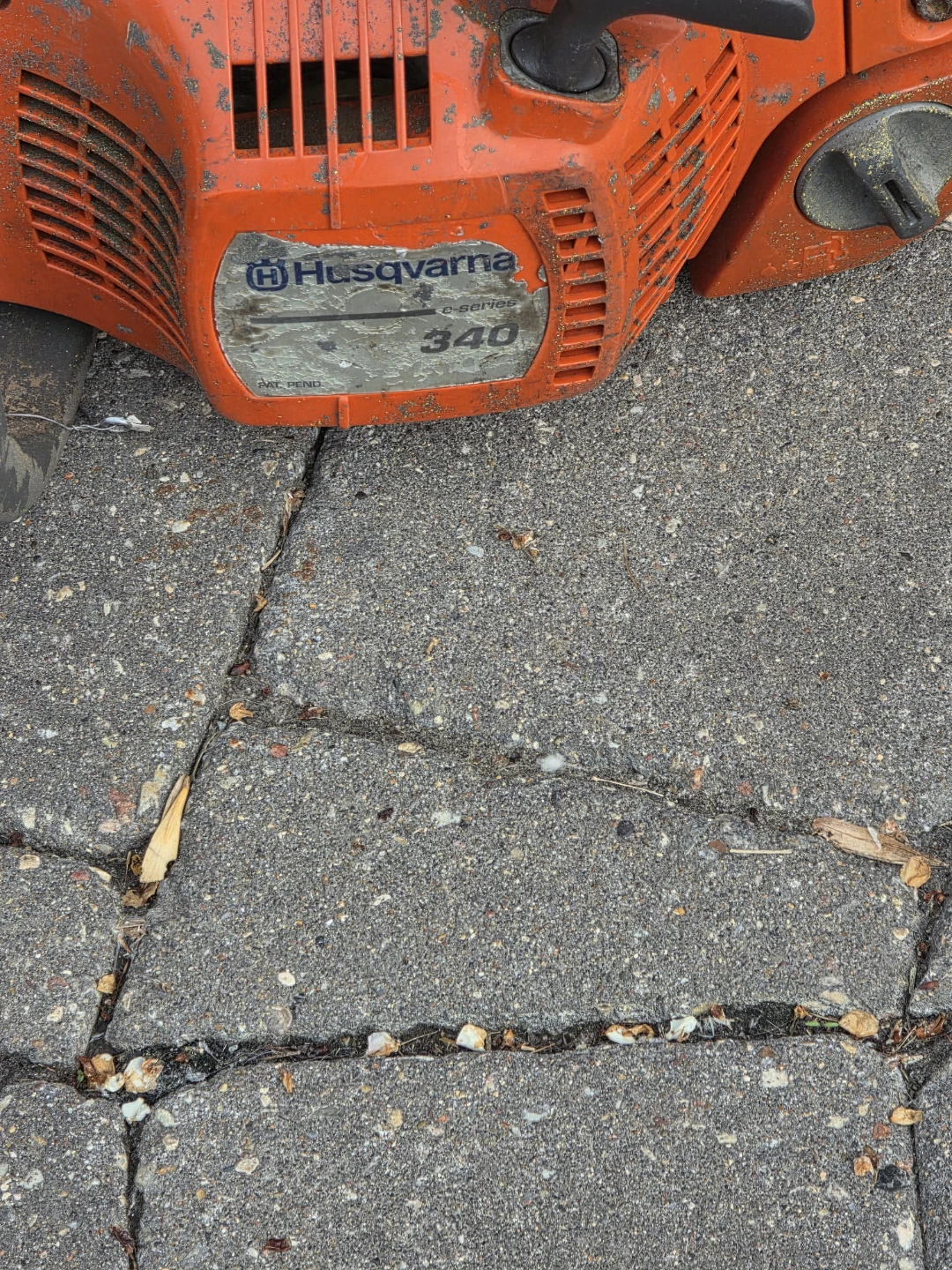 Husqvarna 340 Chainsaw - photo 2