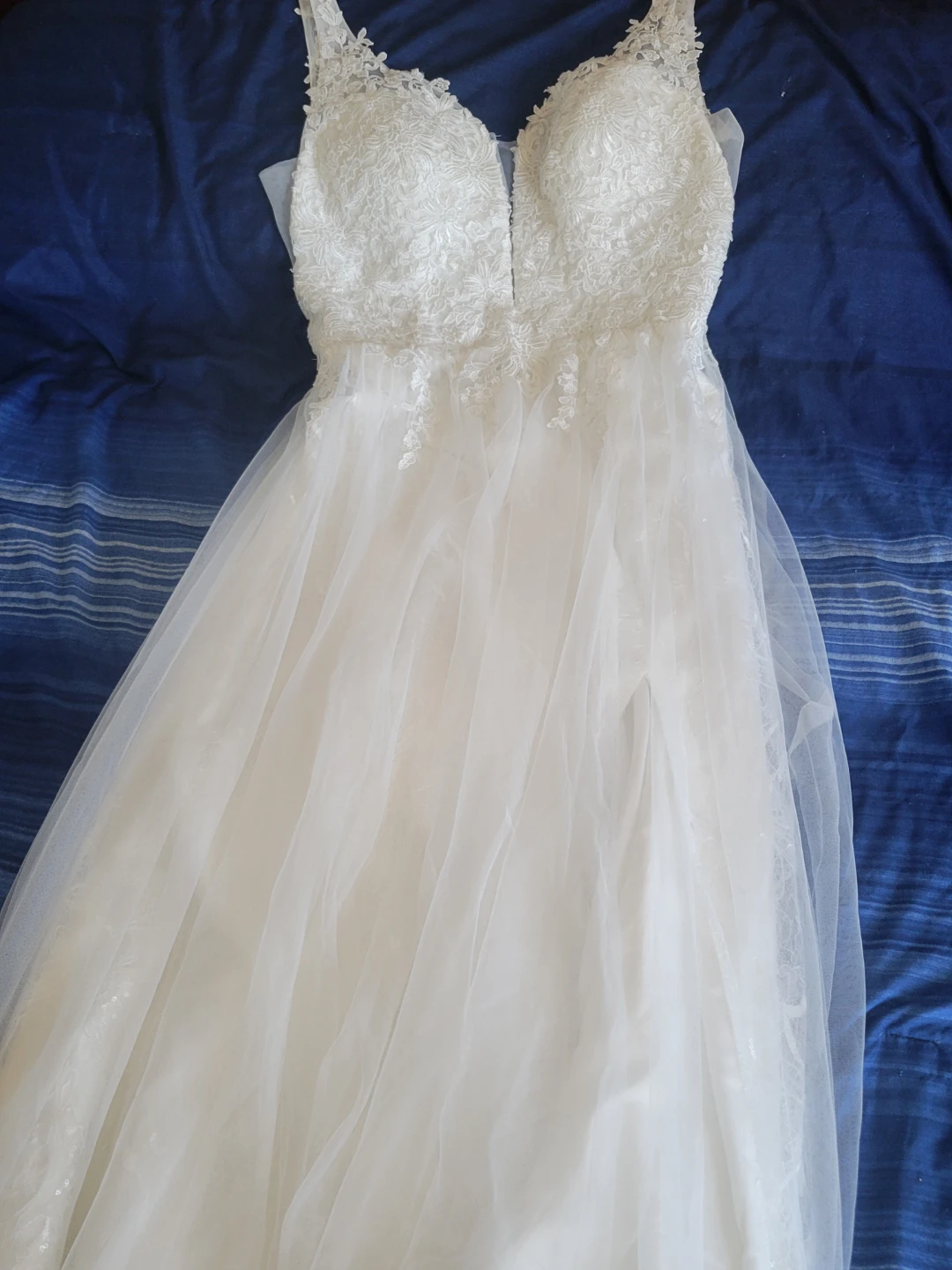 White Lace Wedding Dress - photo 2
