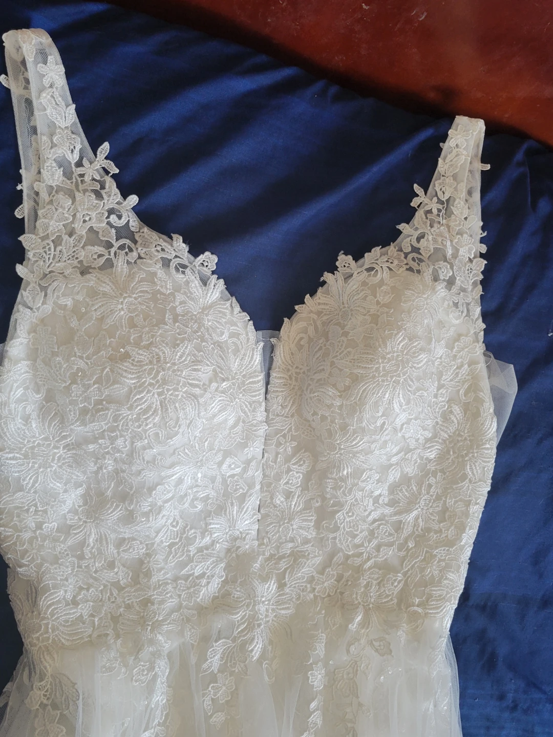 White Lace Wedding Dress - photo 3