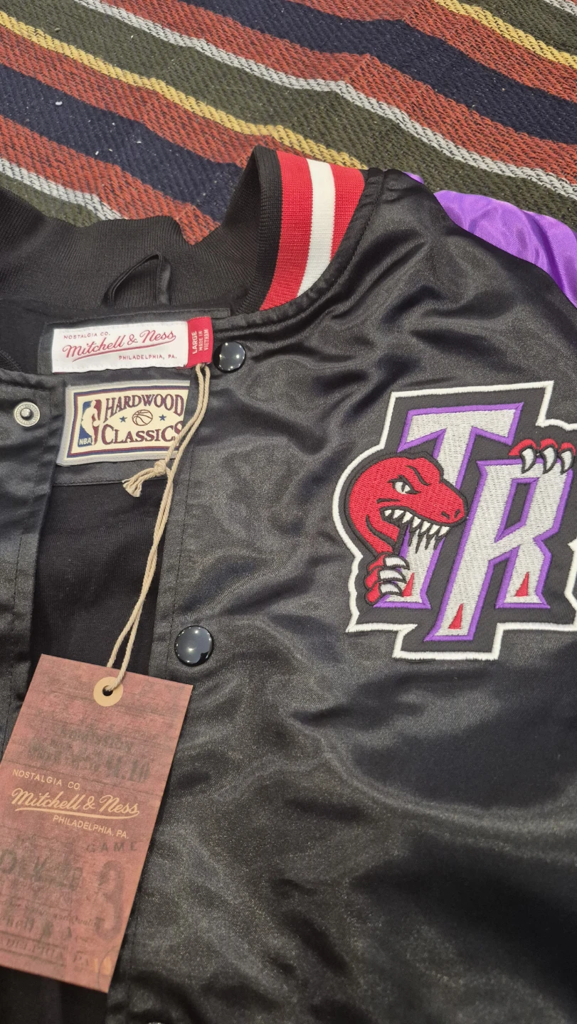 Mitchell & Ness Toronto Raptors NBA Hardwood Classics Jacket - photo 3