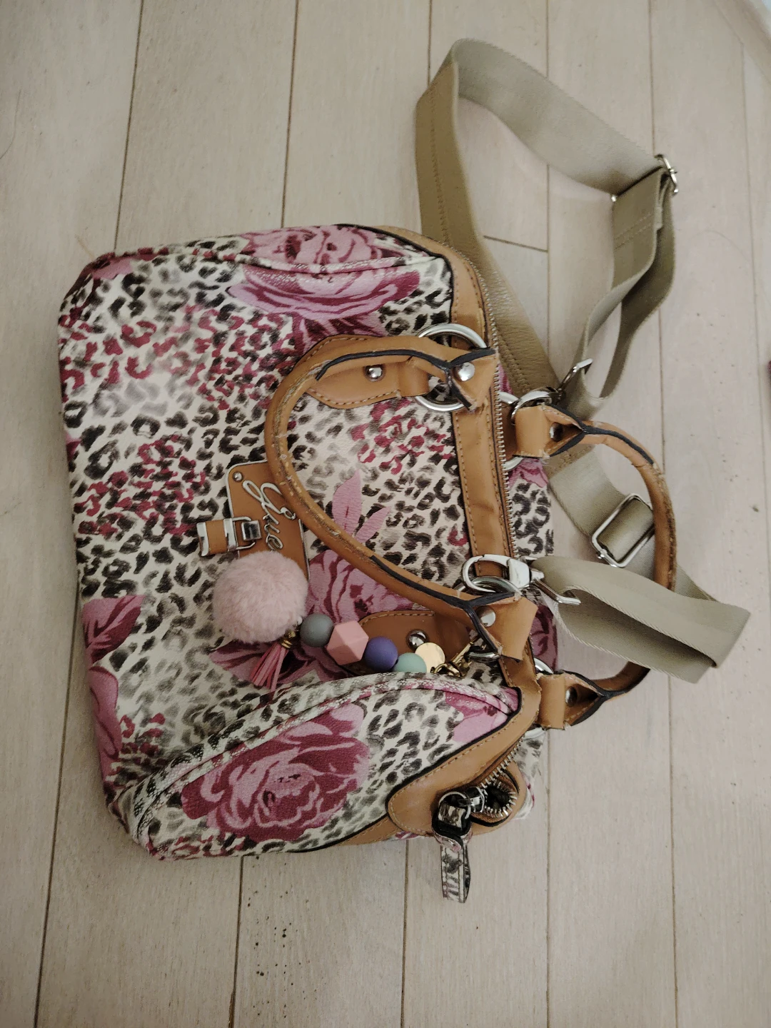 ⚽️Guess Satchel Bag - Pink Leopard Floral Print