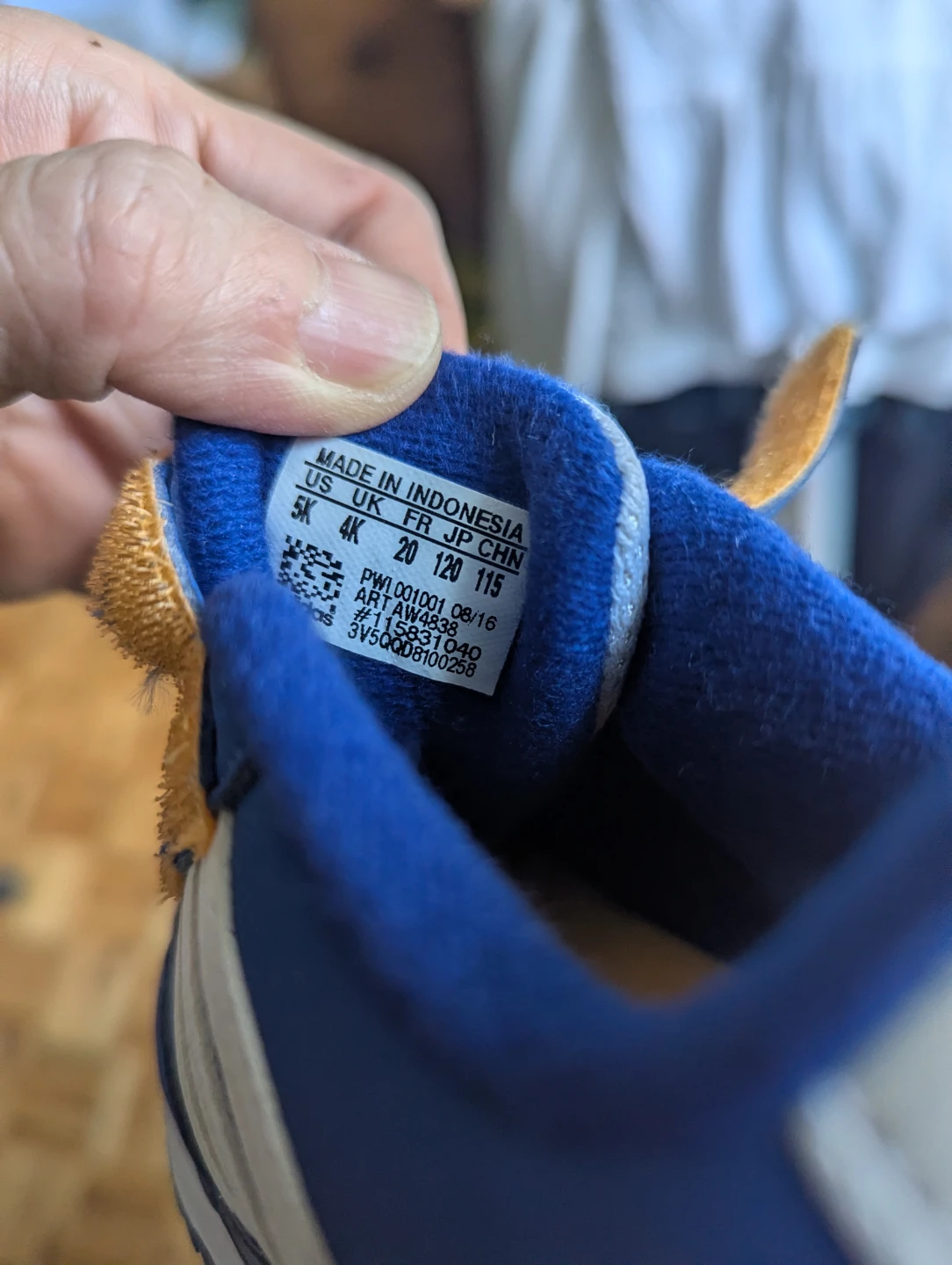 Adidas Infant Running Shoes size 5 - photo 3