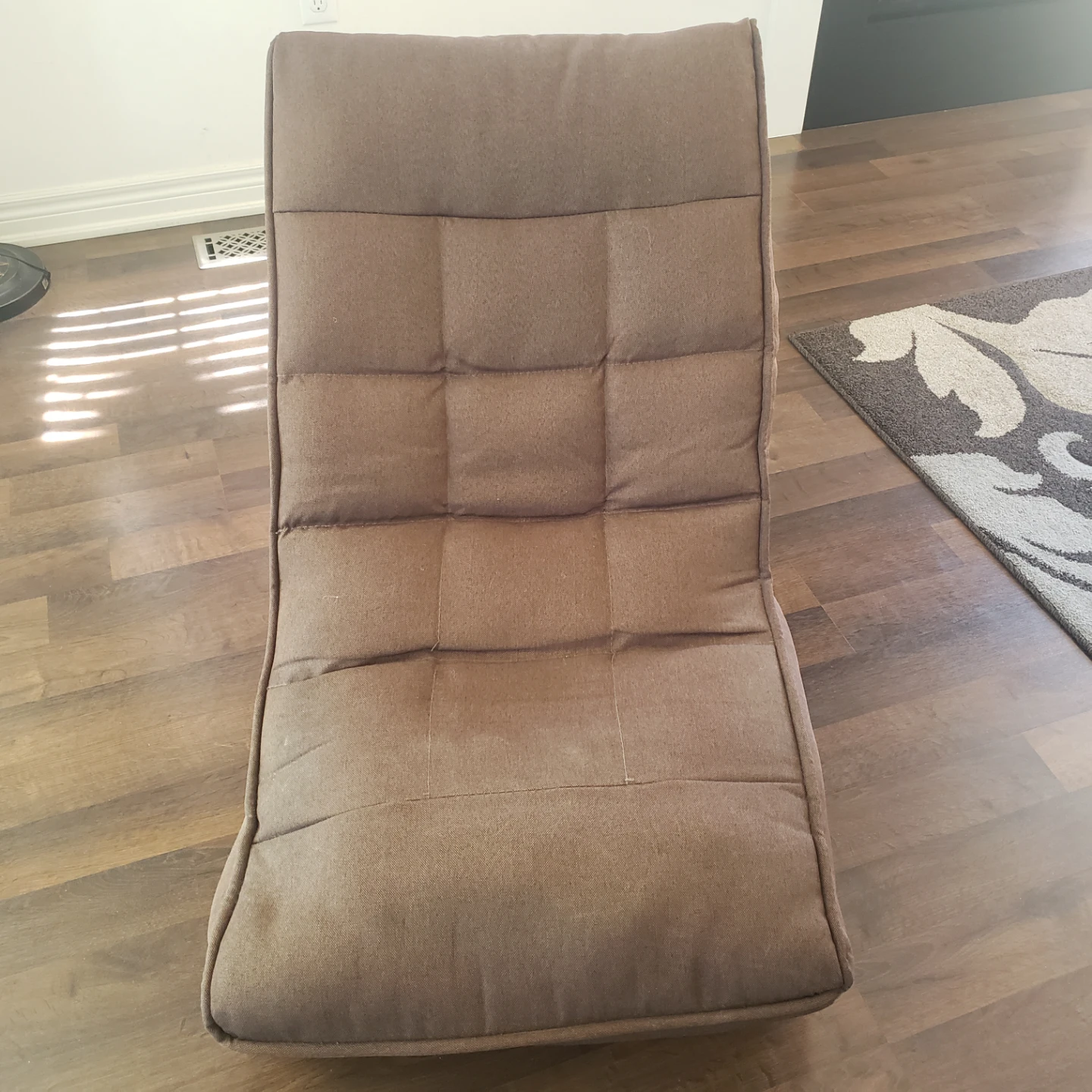 Brown adjustable Floor Chair