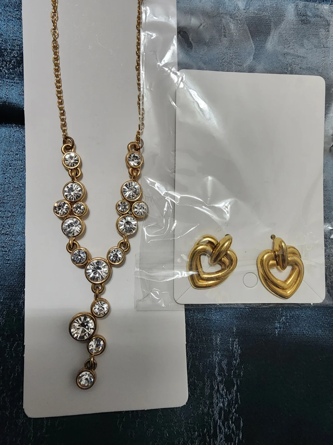 Gold-tone Necklace and Heart Earrings Set