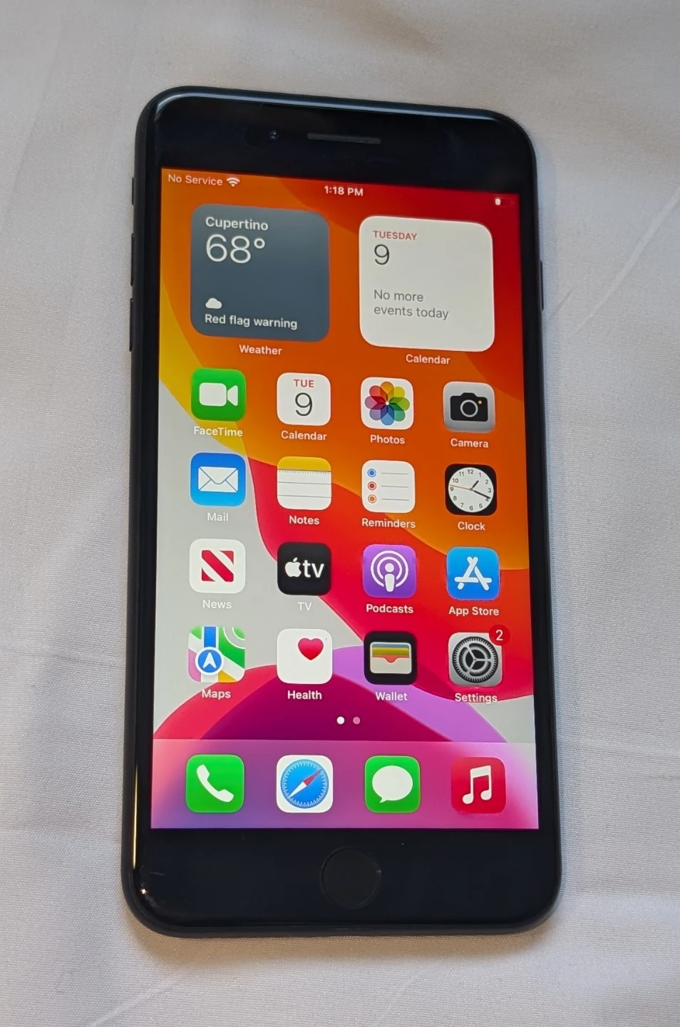 BLACK APPLE iPhone 7 PLUS AT&T CRICKET PHONE