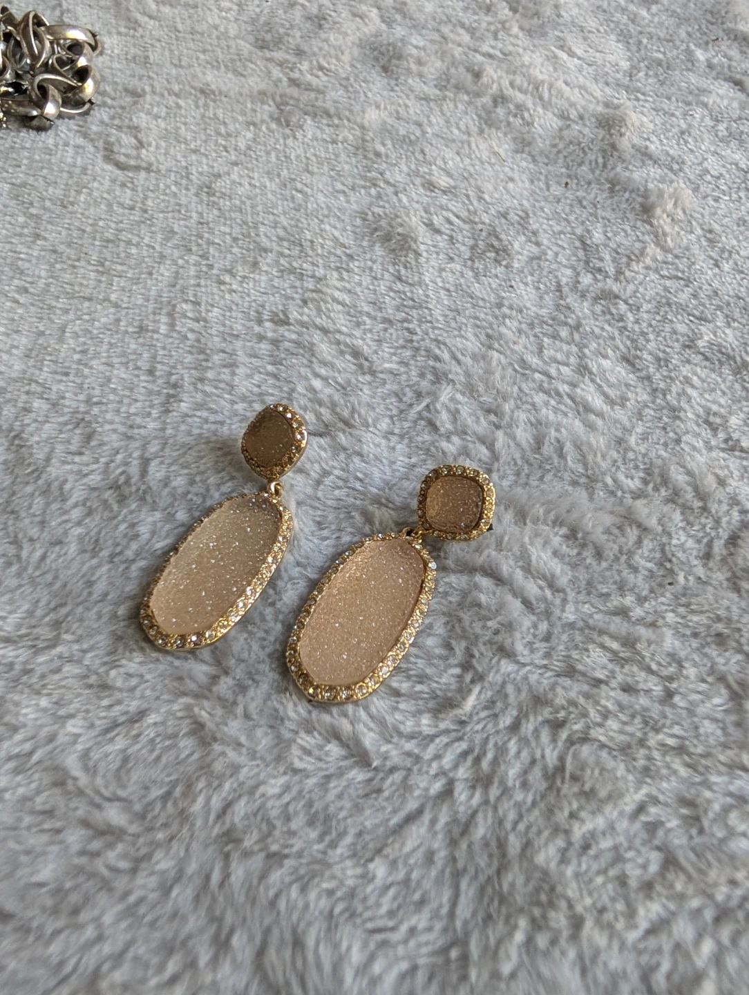 ⚽Sparkly Oval Drop Earrings Gold Tone - photo 3