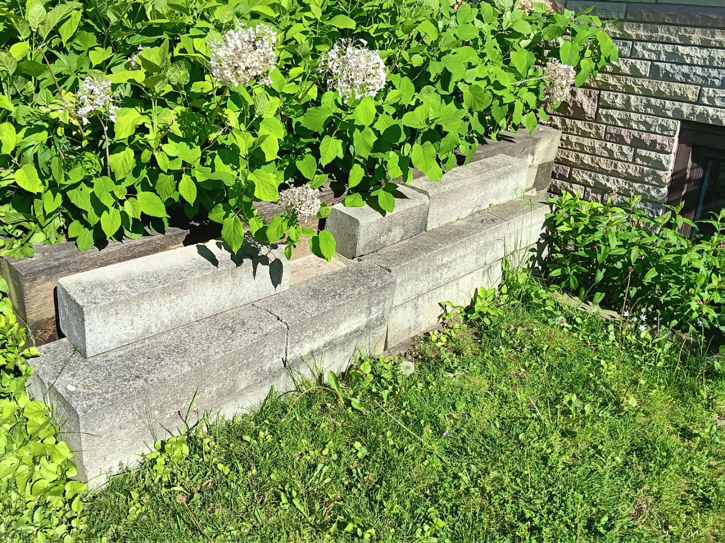 Concrete Retaining Wall Blocks
