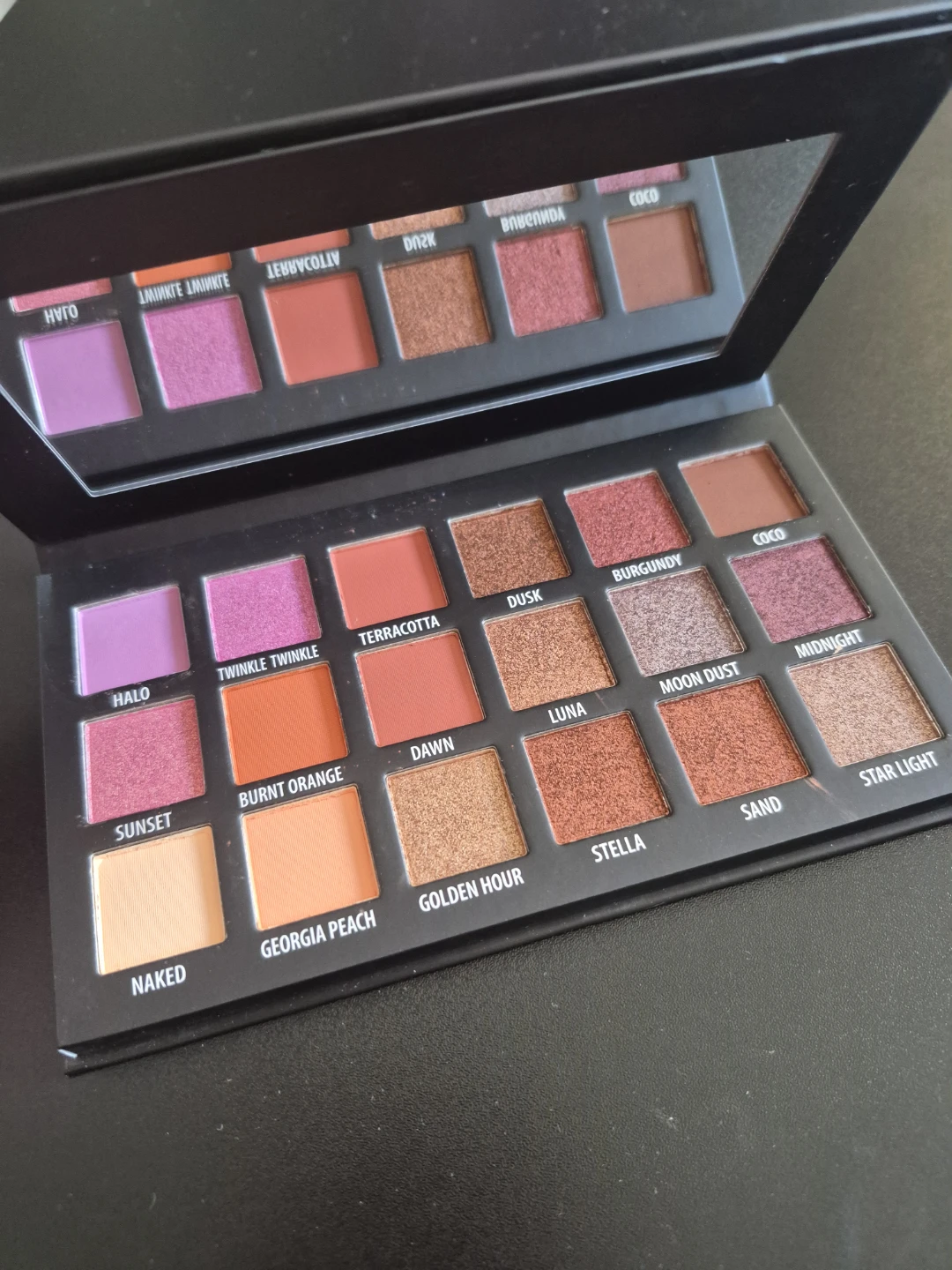 KAB Cosmetics Day + Night Eyeshadow Palette - photo 2