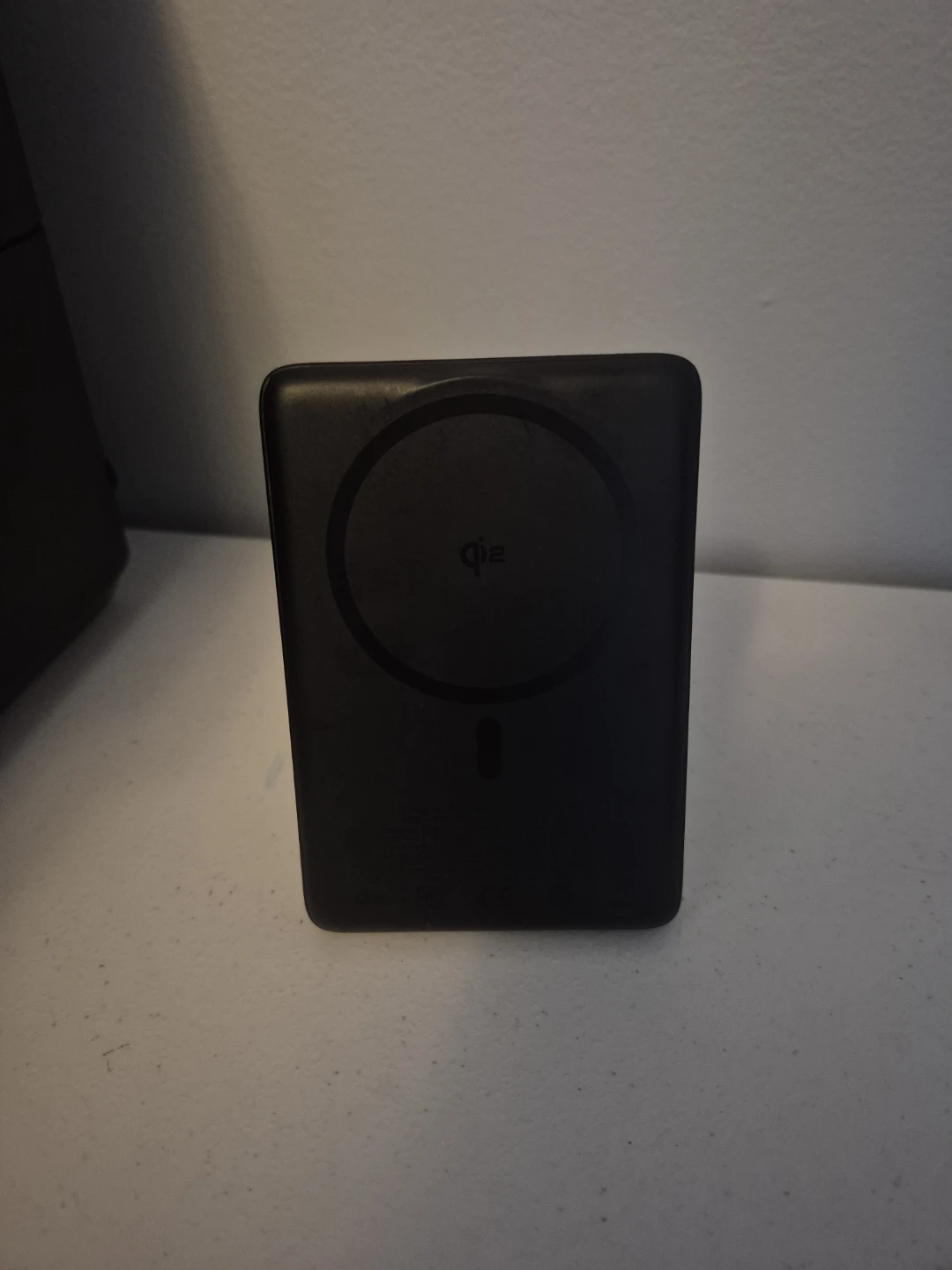 INI U Magnetic Wireless Power Bank - photo 2