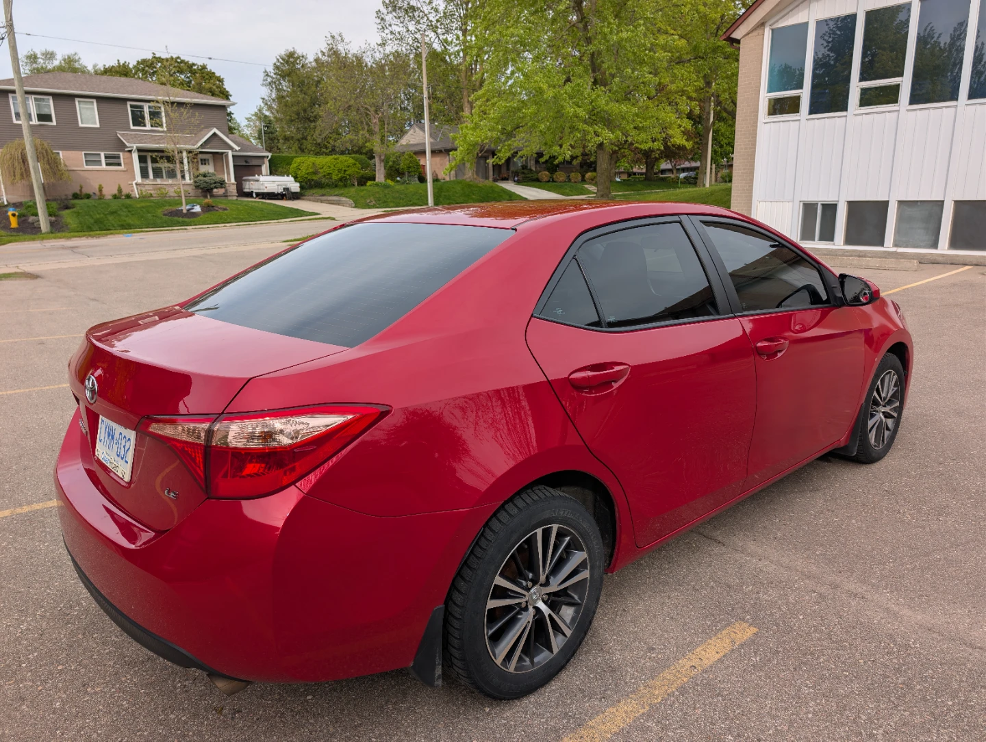Red Toyota Corolla LE Sedan - photo 4