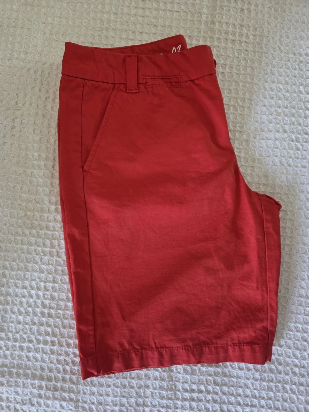 Women's Khakis by GAP Boyfriend Roll-Up Shorts Orange Size 2 - photo 4