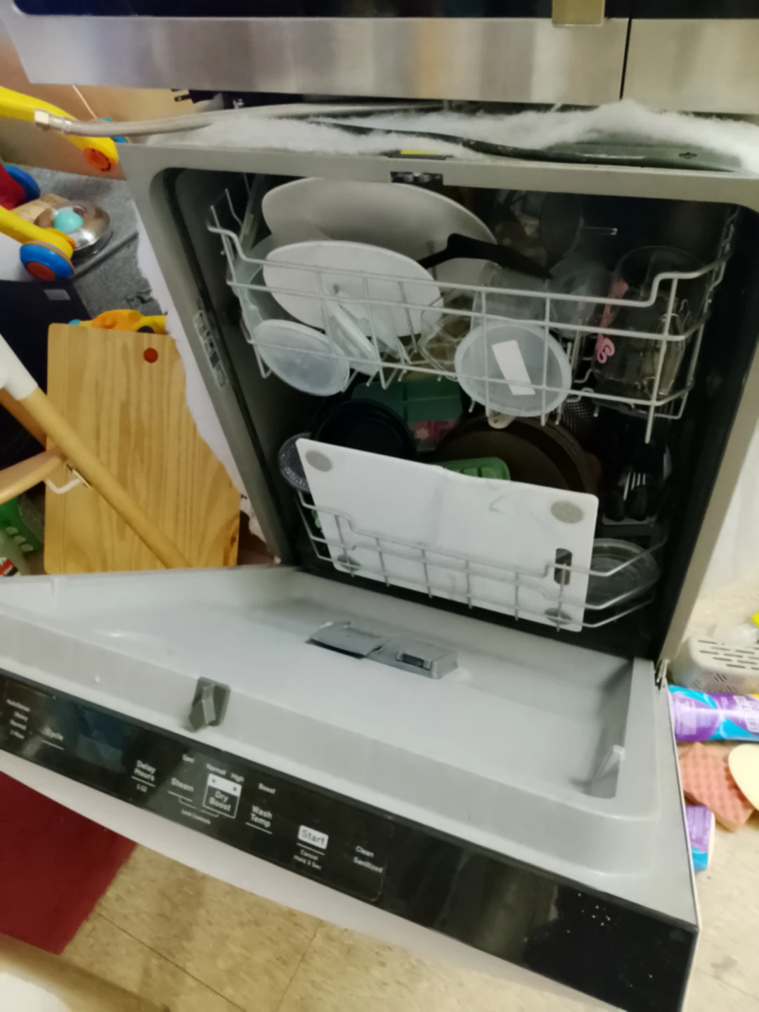 White dishwasher - photo 3