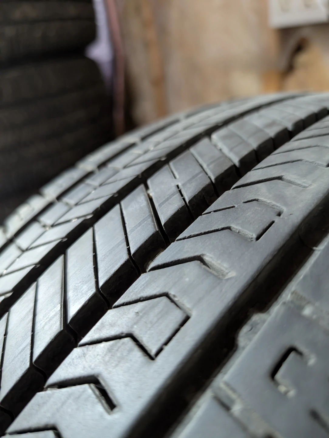 (4)-235/55R19 Continental Cross Contact All Season Tires