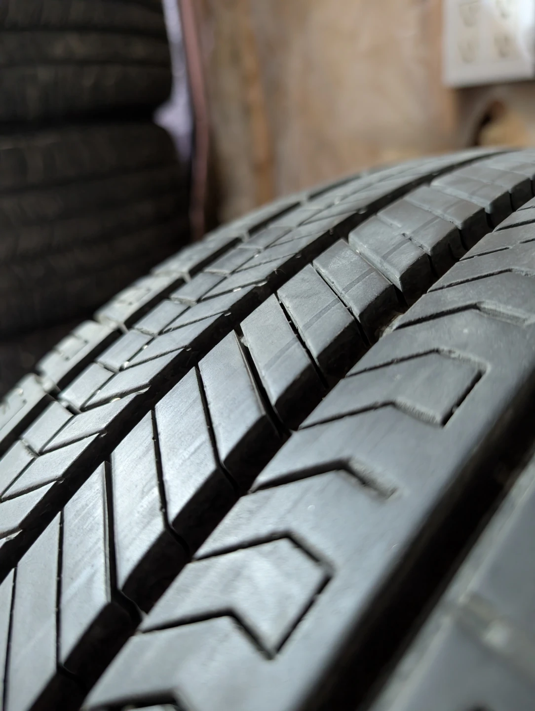 (4)-235/55R19 Continental Cross Contact All Season Tires - photo 3