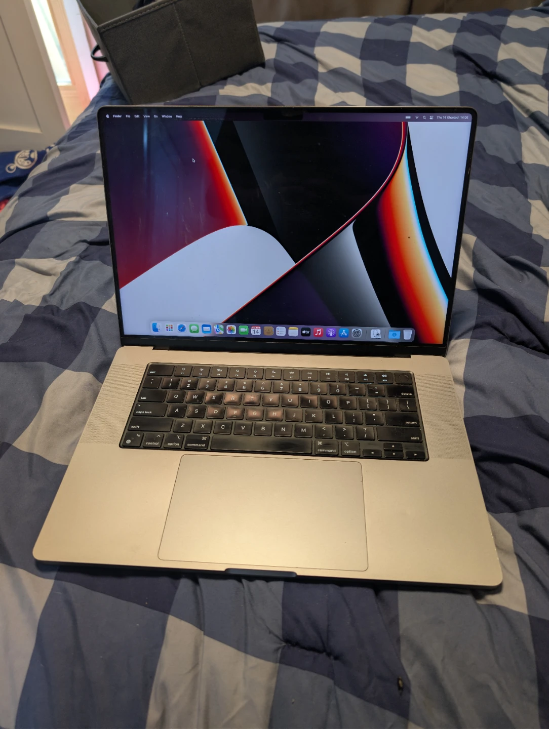 Apple MacBook Pro 16-inch (2021) - photo 2
