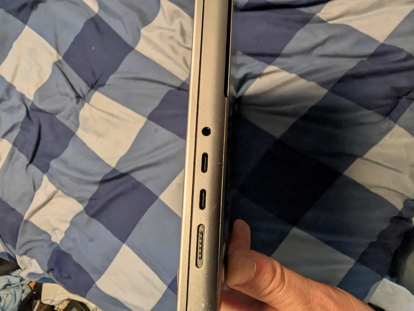 Apple MacBook Pro 16-inch (2021) - photo 4
